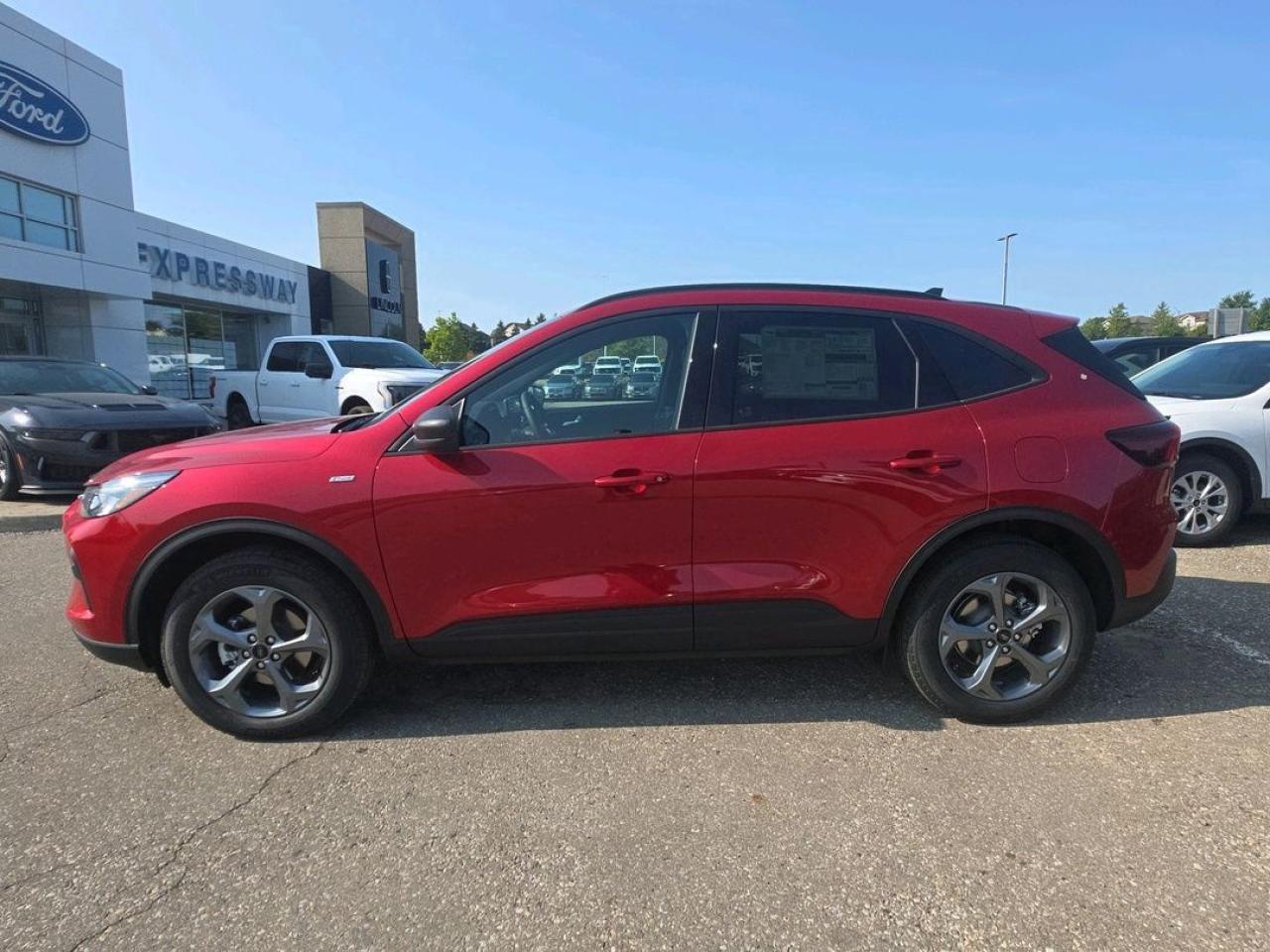 2025 Ford Escape ST-Line Photo5