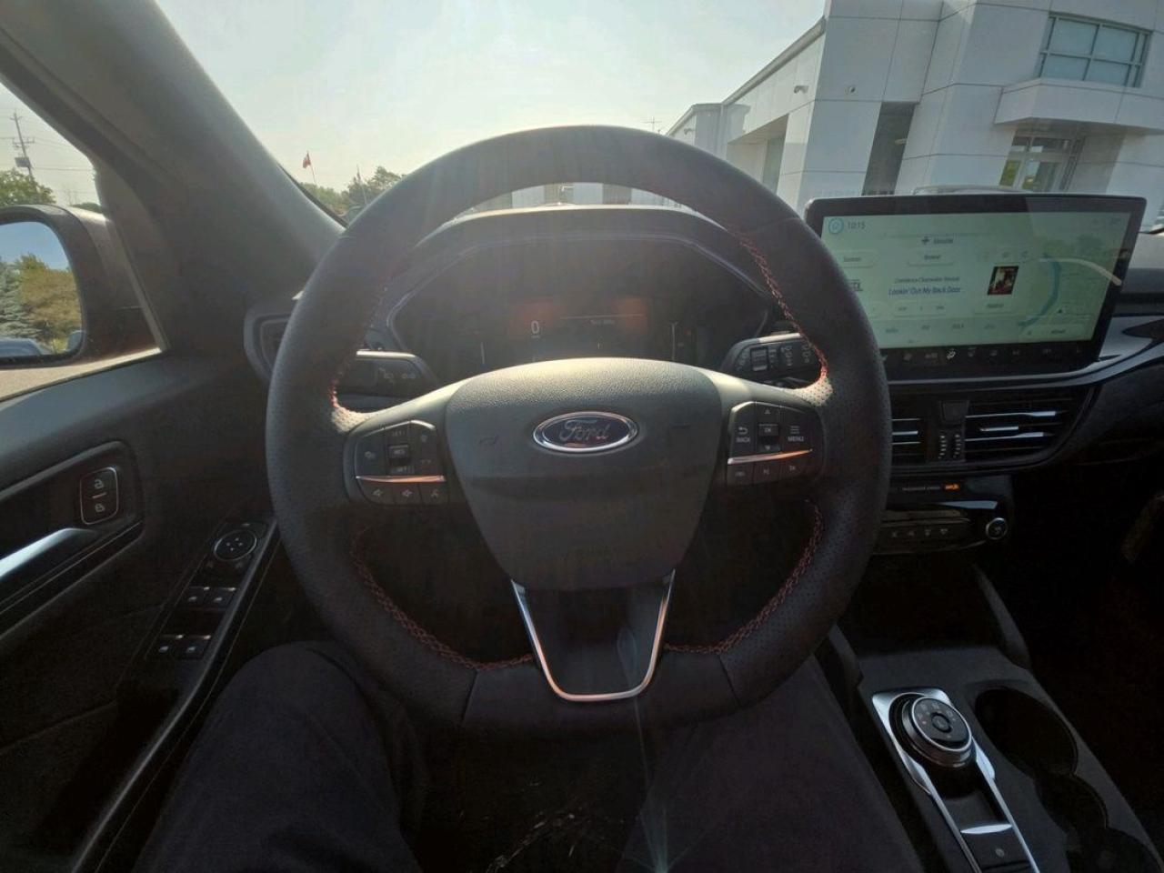 2025 Ford Escape ST-Line Photo5