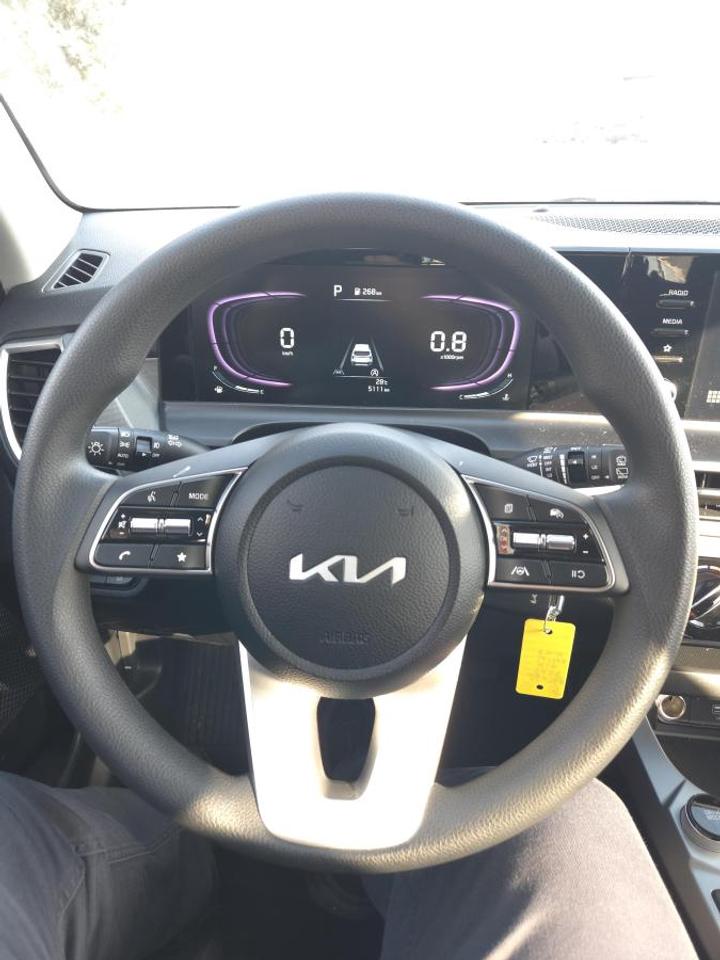 2025 Kia Seltos LX FWD Photo