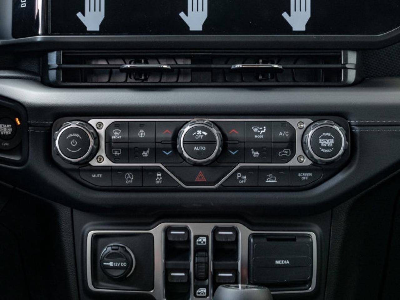 2026 Jeep Wrangler Rubicon X Photo