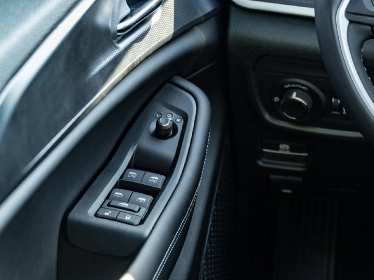 2025 Jeep Grand Cherokee Altitude Photo