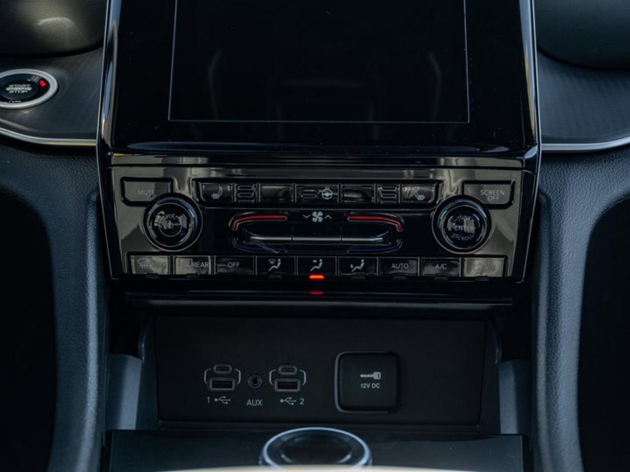 2025 Jeep Grand Cherokee Altitude Photo