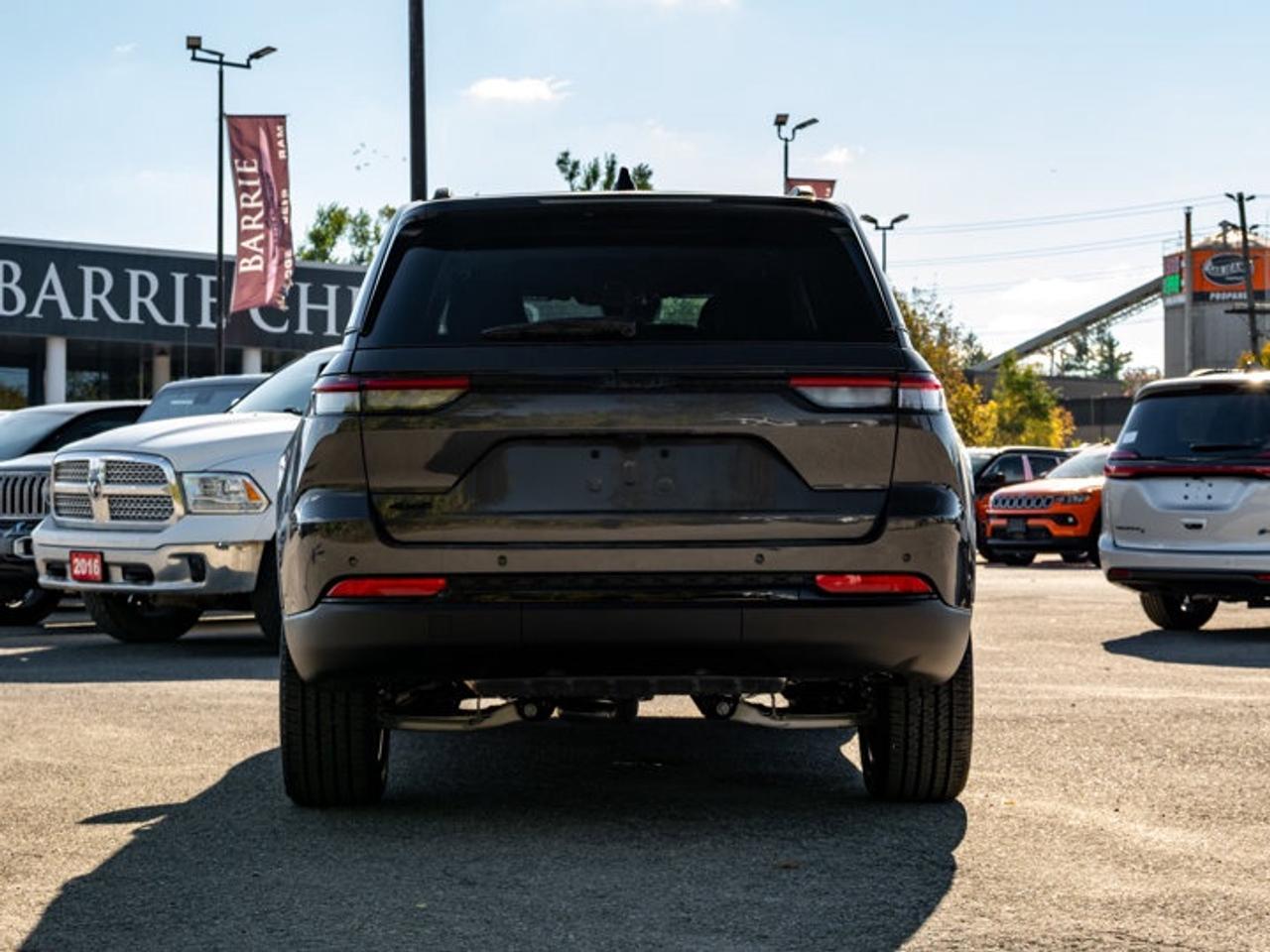 2025 Jeep Grand Cherokee Altitude Photo