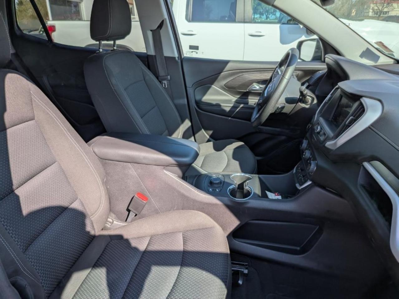 2024 GMC Terrain SLE Photo