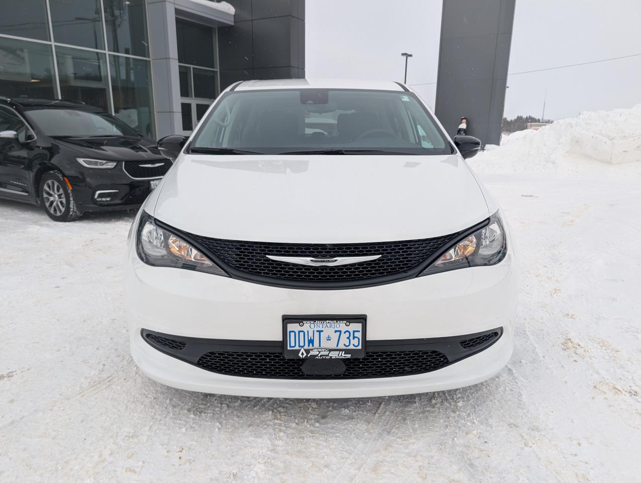 2024 Dodge Grand Caravan SXT Photo