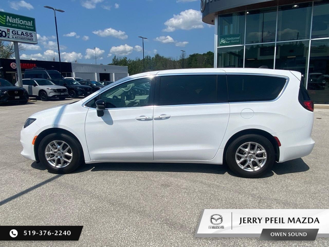2024 Dodge Grand Caravan SXT 2WD Photo5