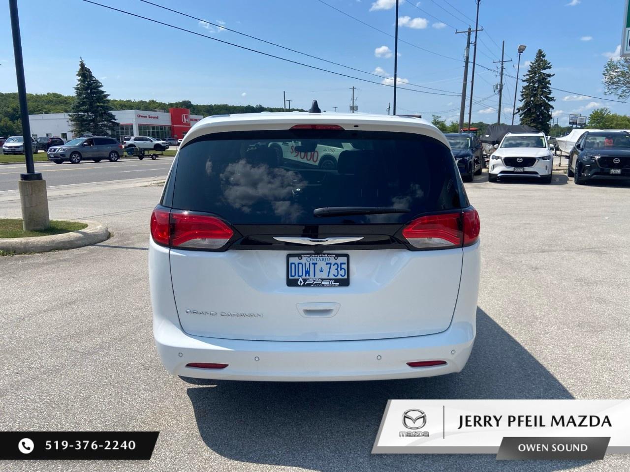 2024 Dodge Grand Caravan SXT 2WD Photo
