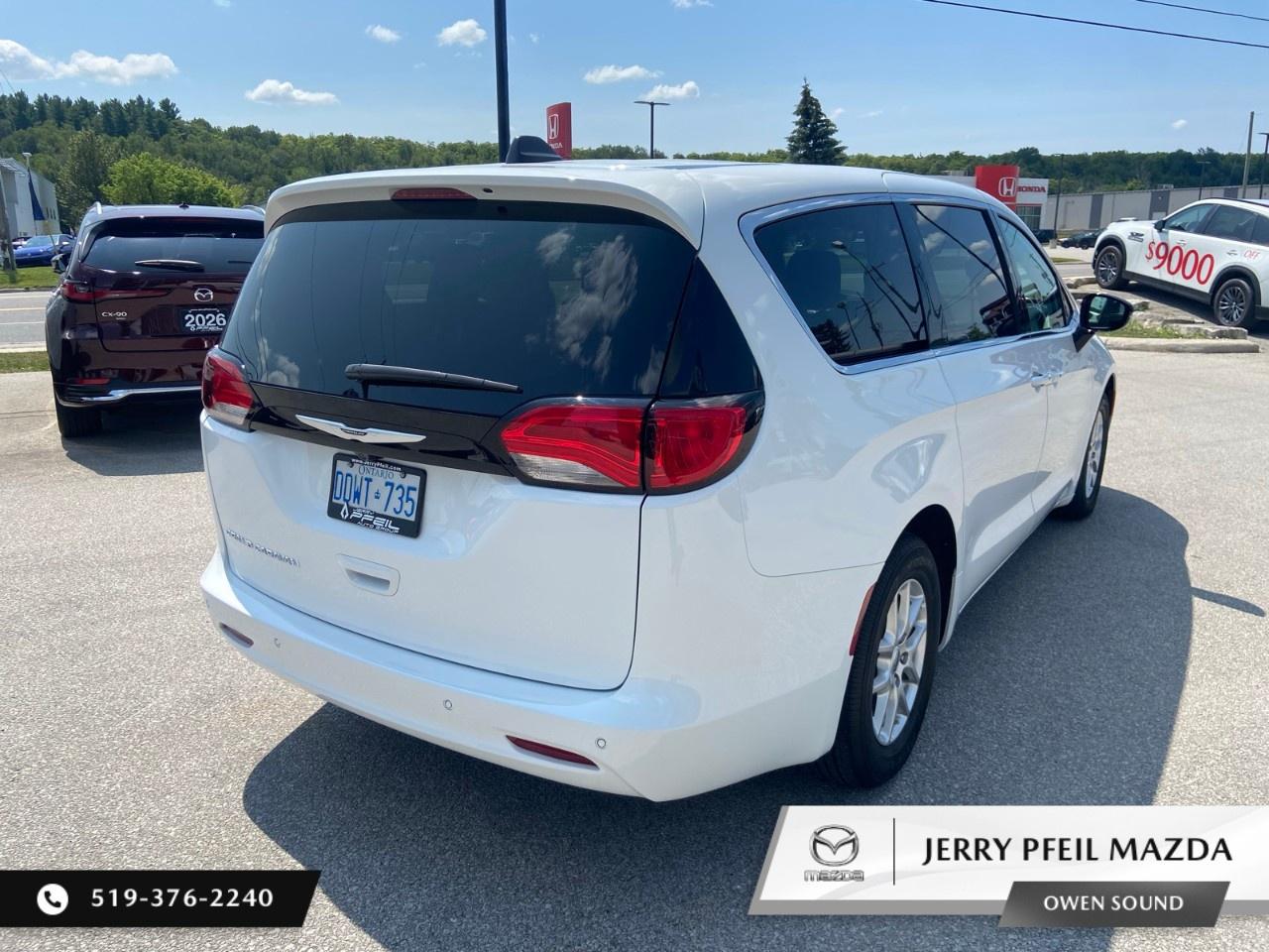 2024 Dodge Grand Caravan SXT 2WD Photo
