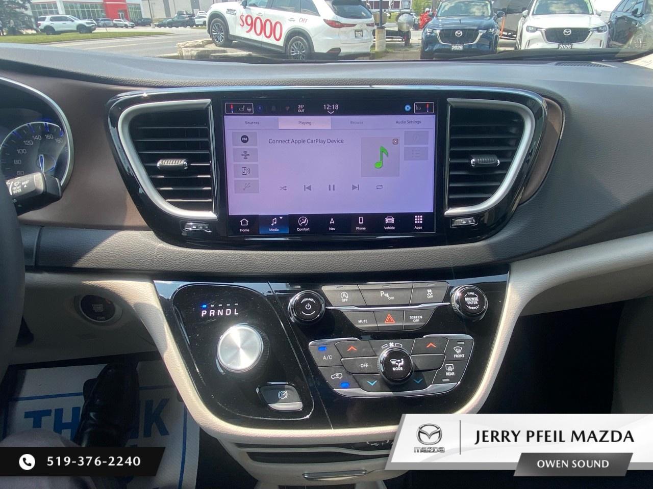 2024 Dodge Grand Caravan SXT 2WD Photo