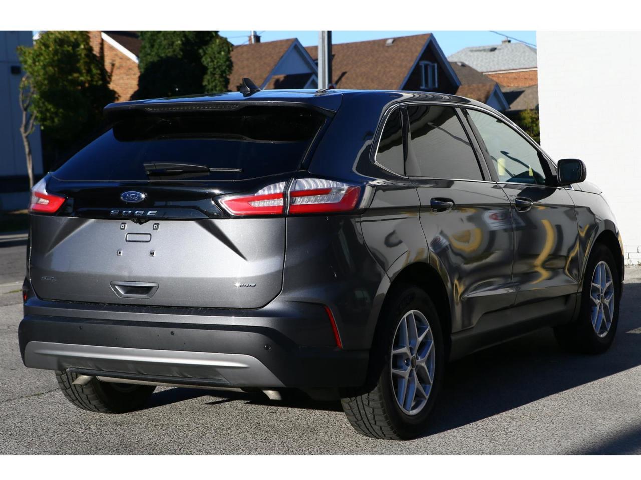 2023 Ford Edge SEL - AWD - Navigation - Leather Seats - Apple Car Play - Dual Zone Climate - Adaptive Cruise Photo