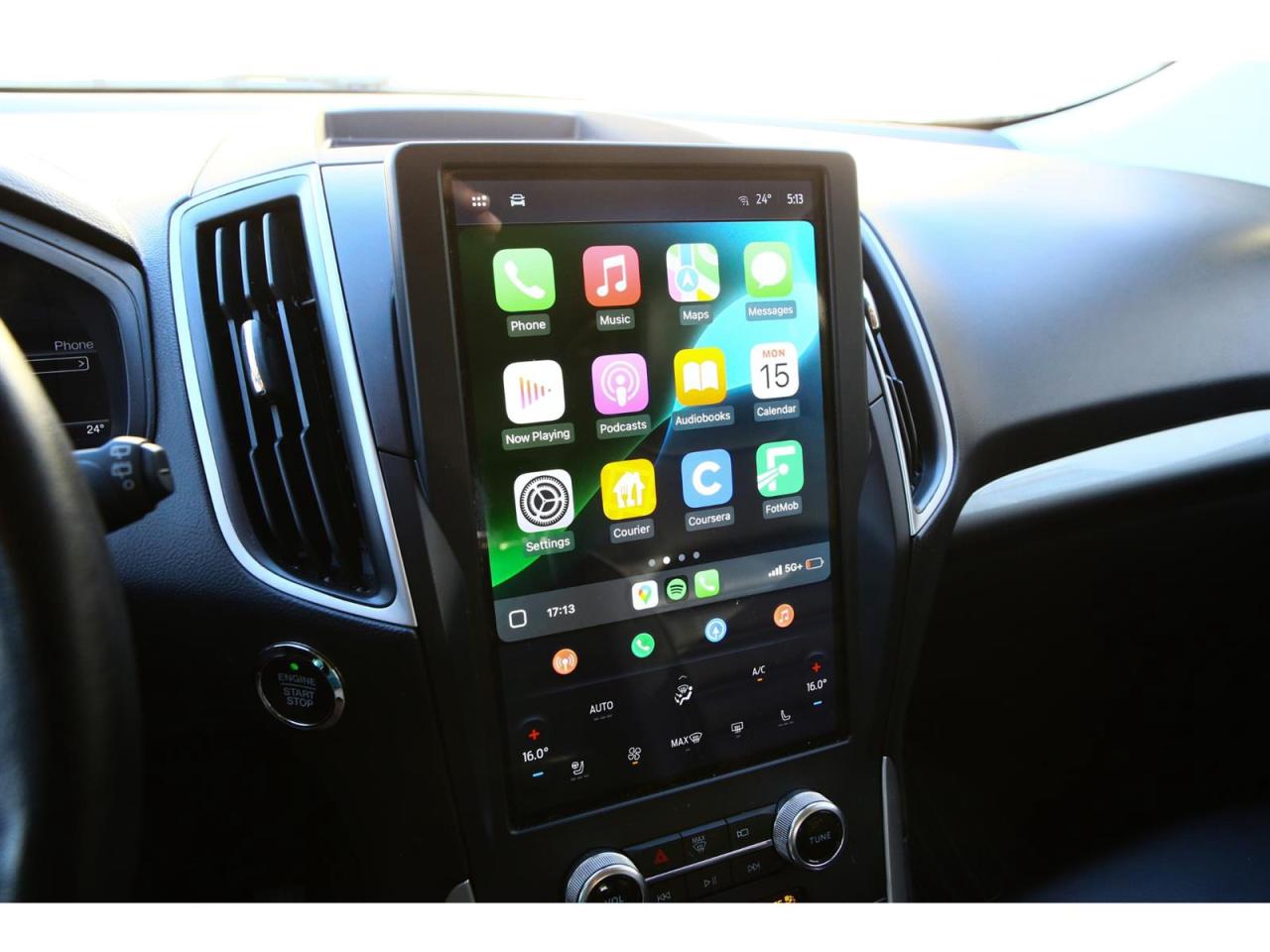 2023 Ford Edge SEL - AWD - Navigation - Leather Seats - Apple Car Play - Dual Zone Climate - Adaptive Cruise Photo