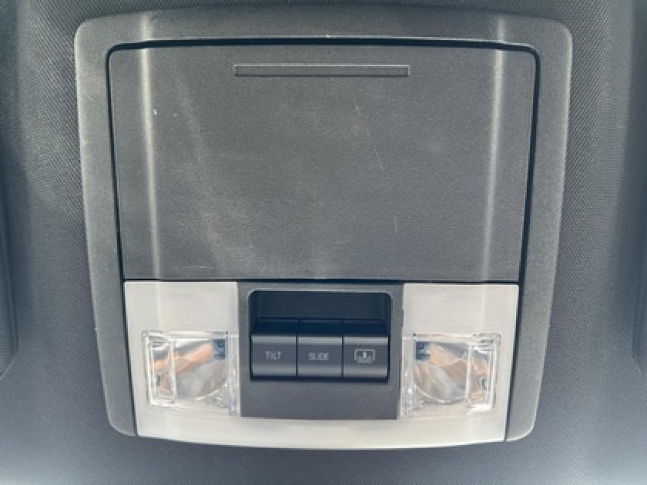 2019 Ford Explorer Limited 4WD Photo