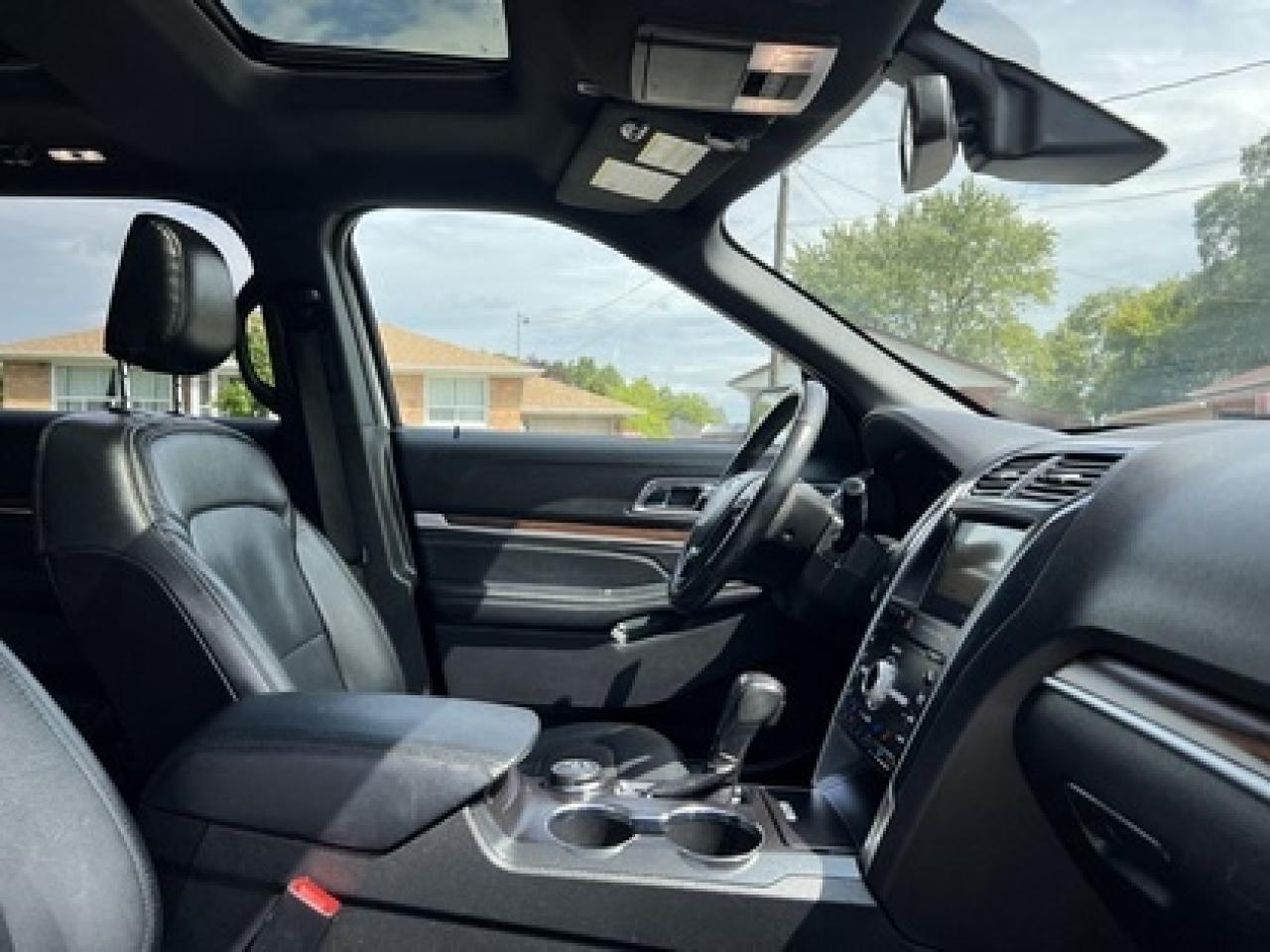 2019 Ford Explorer Limited 4WD Photo