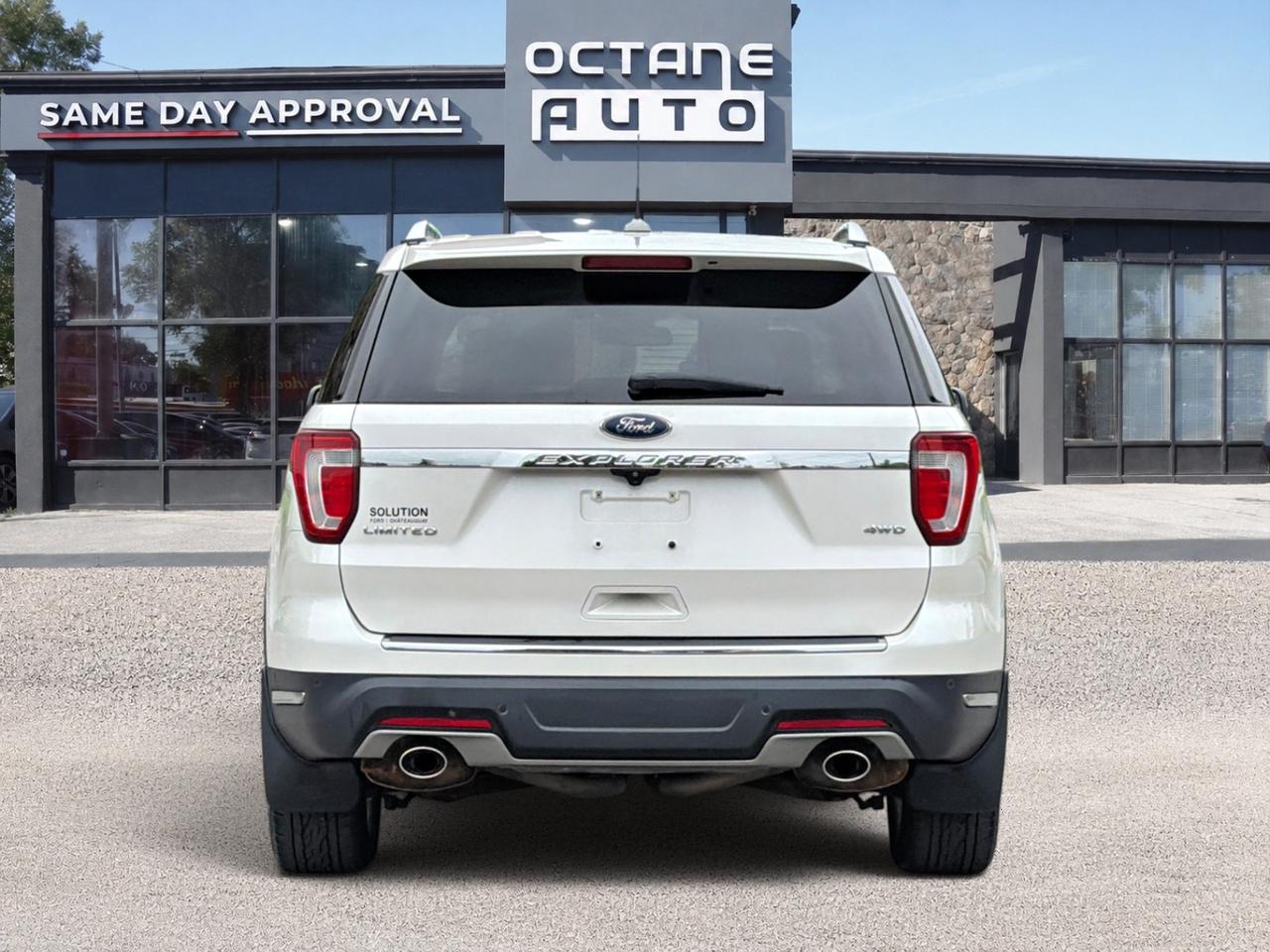 2019 Ford Explorer Limited 4WD Photo