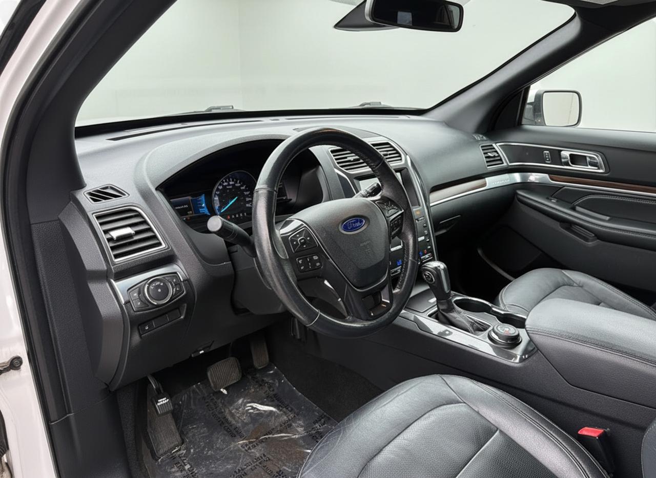 2019 Ford Explorer Limited 4WD Photo
