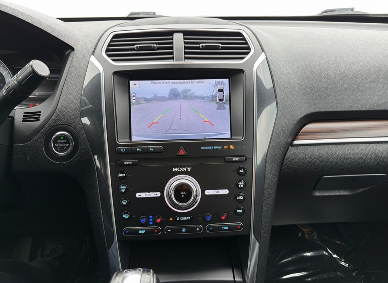 2019 Ford Explorer Limited 4WD Photo