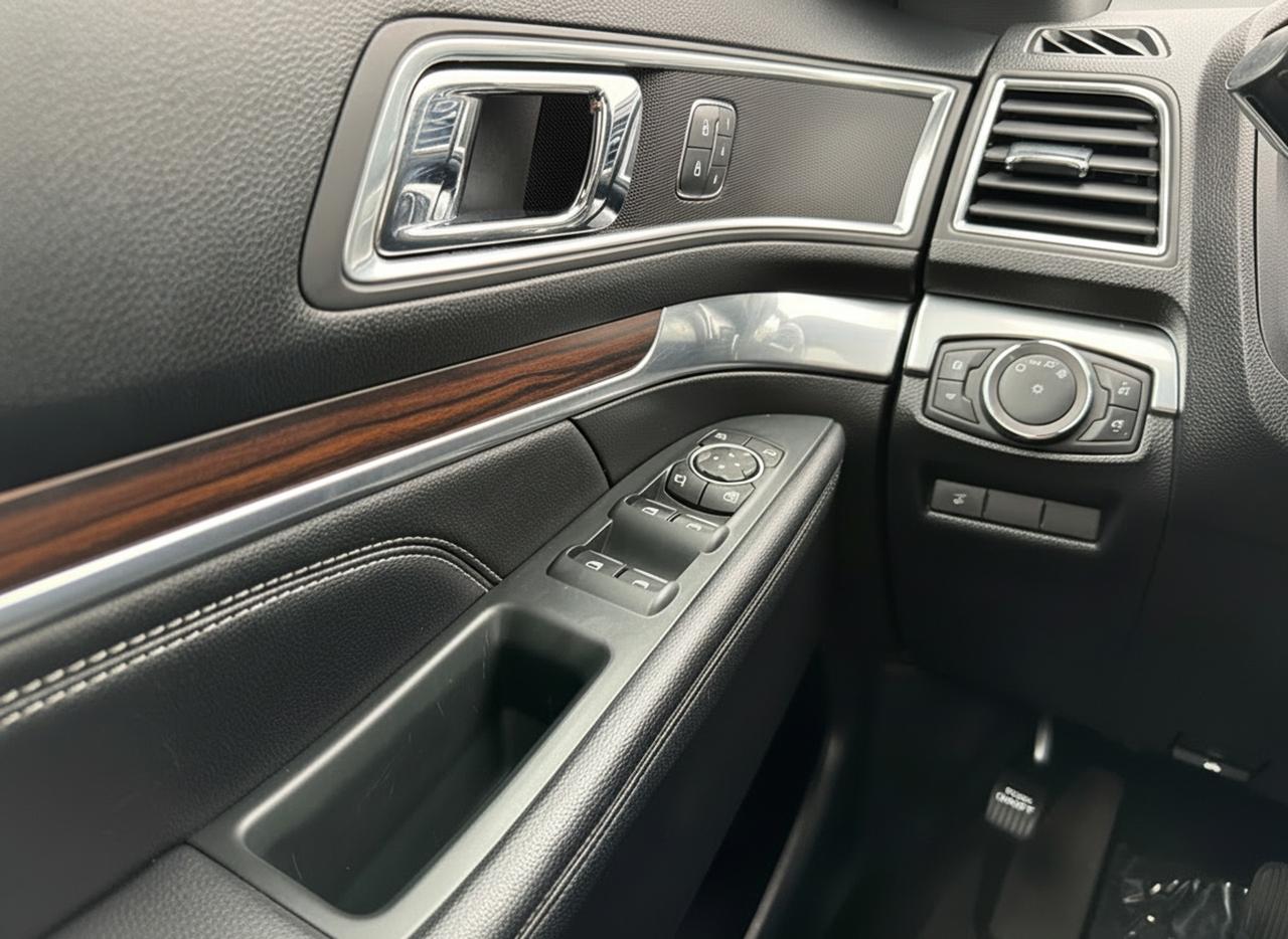 2019 Ford Explorer Limited 4WD Photo