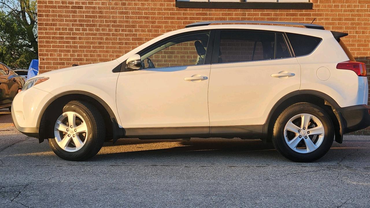 2014 Toyota RAV4 AWD 4dr XLE Photo