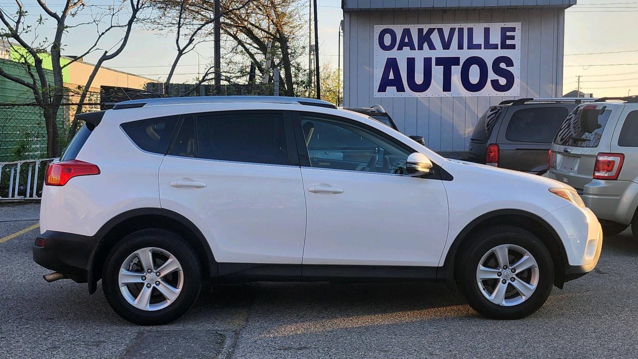 2014 Toyota RAV4 AWD 4dr XLE Photo