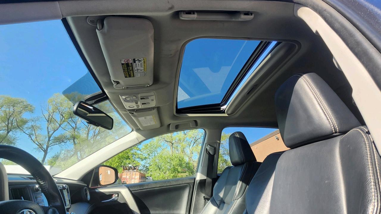 2015 Toyota RAV4 AWD 4dr Limited Photo