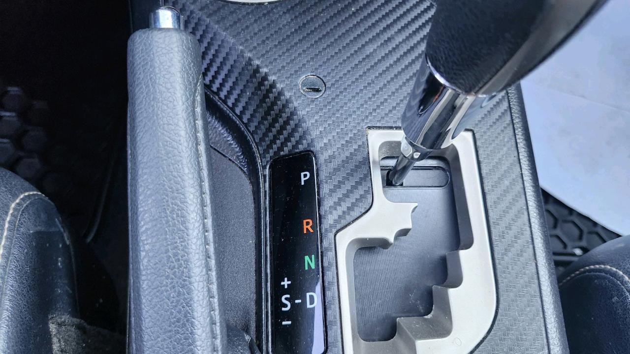 2015 Toyota RAV4 AWD 4dr Limited Photo