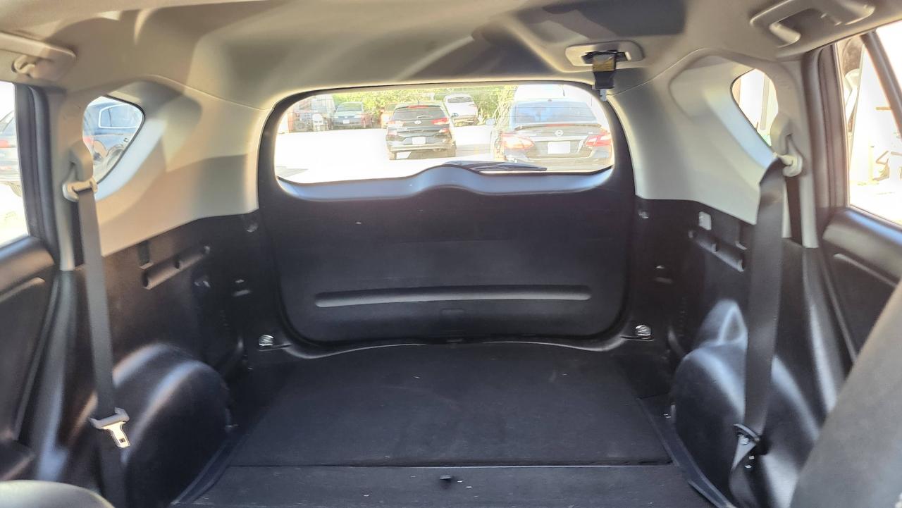 2015 Toyota RAV4 AWD 4dr Limited Photo