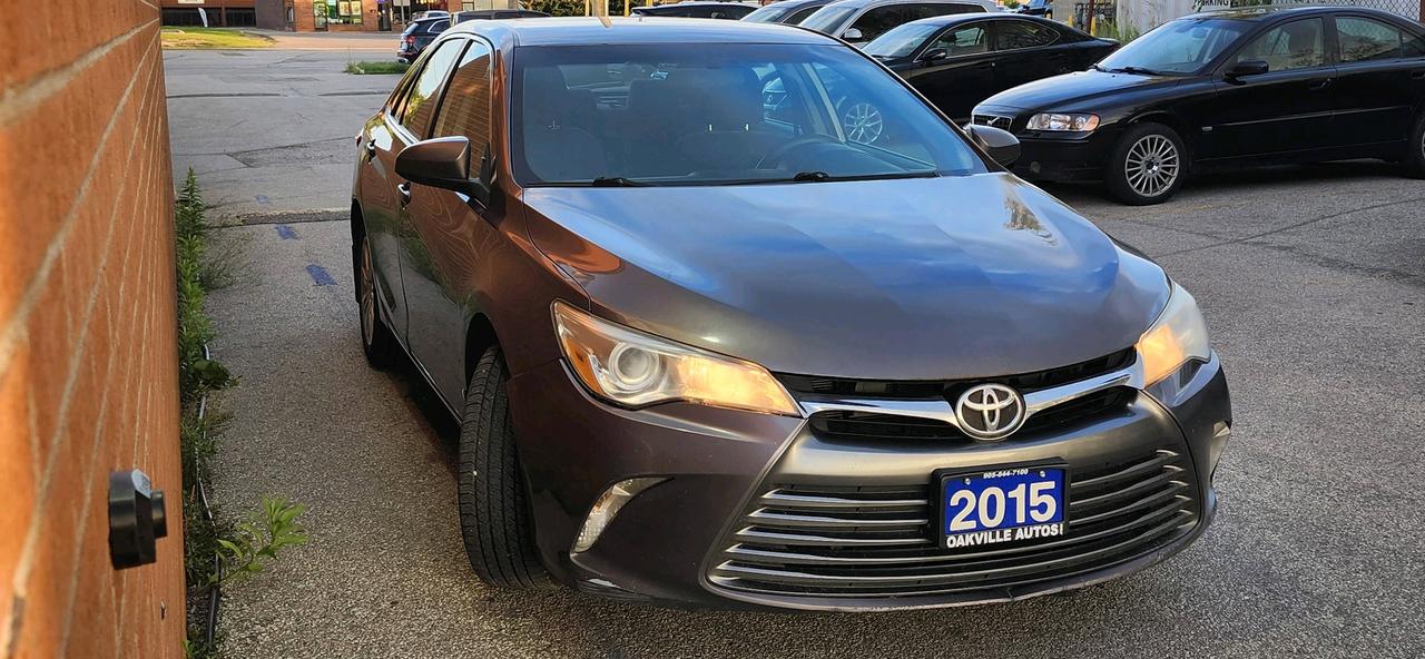 2015 Toyota Camry 4DR SDN I4 AUTO SE Photo