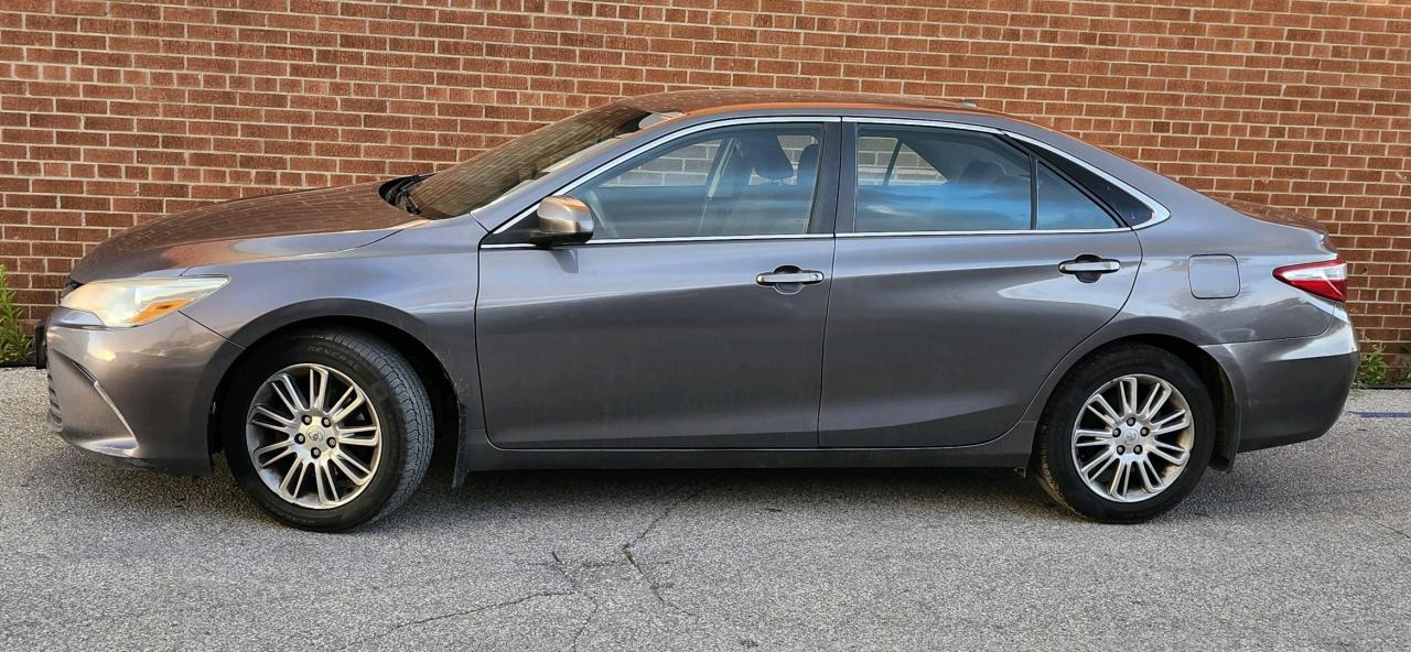 2015 Toyota Camry 4DR SDN I4 AUTO SE Photo