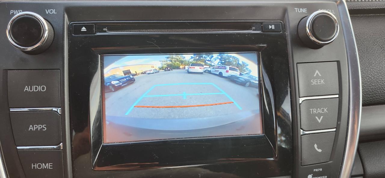 2015 Toyota Camry 4DR SDN I4 AUTO SE Photo