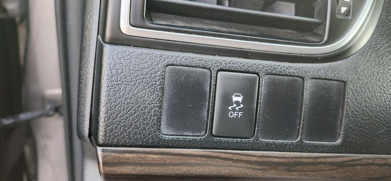 2015 Toyota Camry 4DR SDN I4 AUTO SE Photo