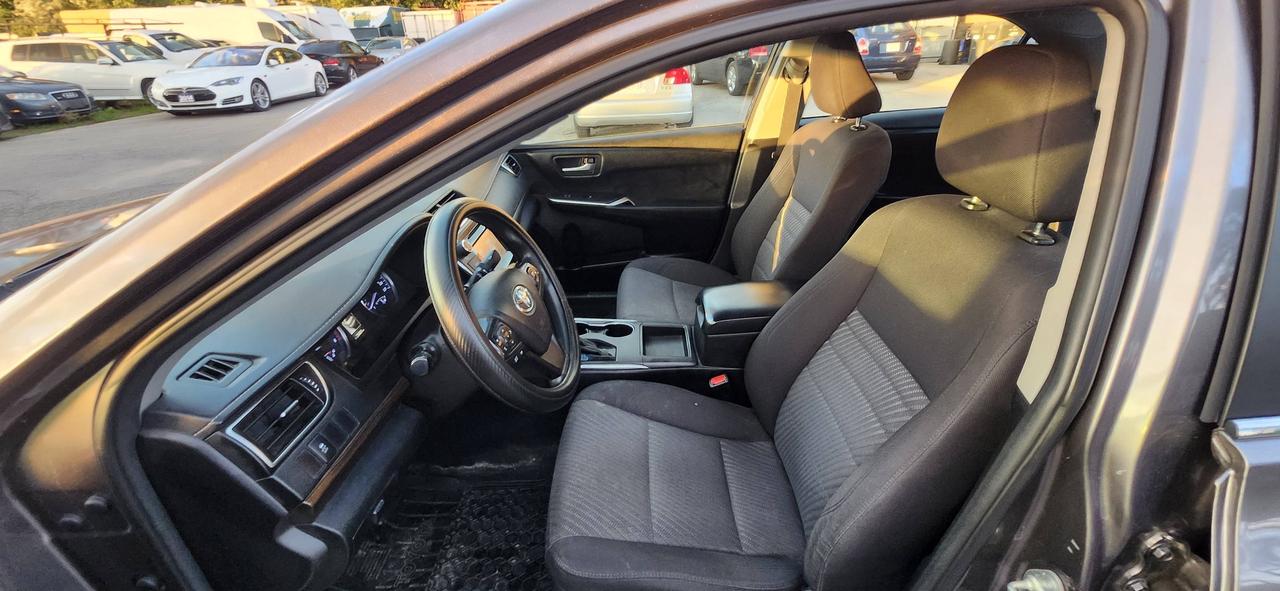 2015 Toyota Camry 4DR SDN I4 AUTO SE Photo