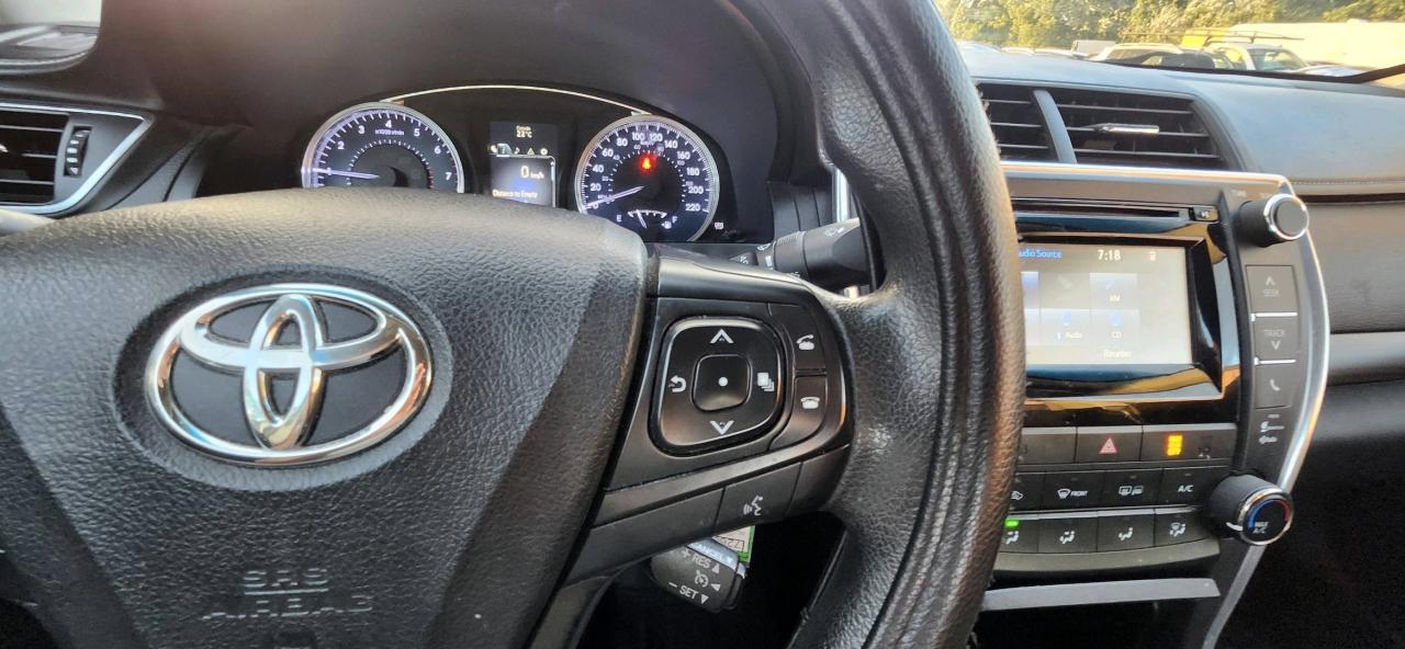 2015 Toyota Camry 4DR SDN I4 AUTO SE Photo