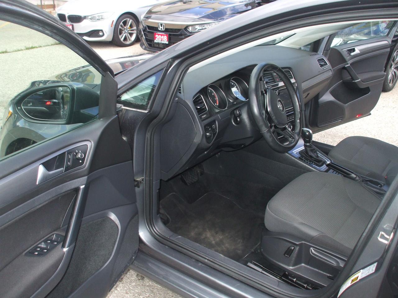 2019 Volkswagen Golf Comfortline 5door,Auto,A/C,Low Kms,Certified,1.4 L - Photo #10