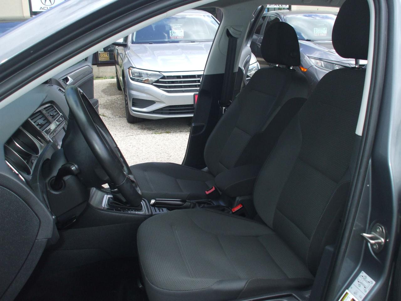 2019 Volkswagen Golf Comfortline 5door,Auto,A/C,Low Kms,Certified,1.4 L - Photo #11