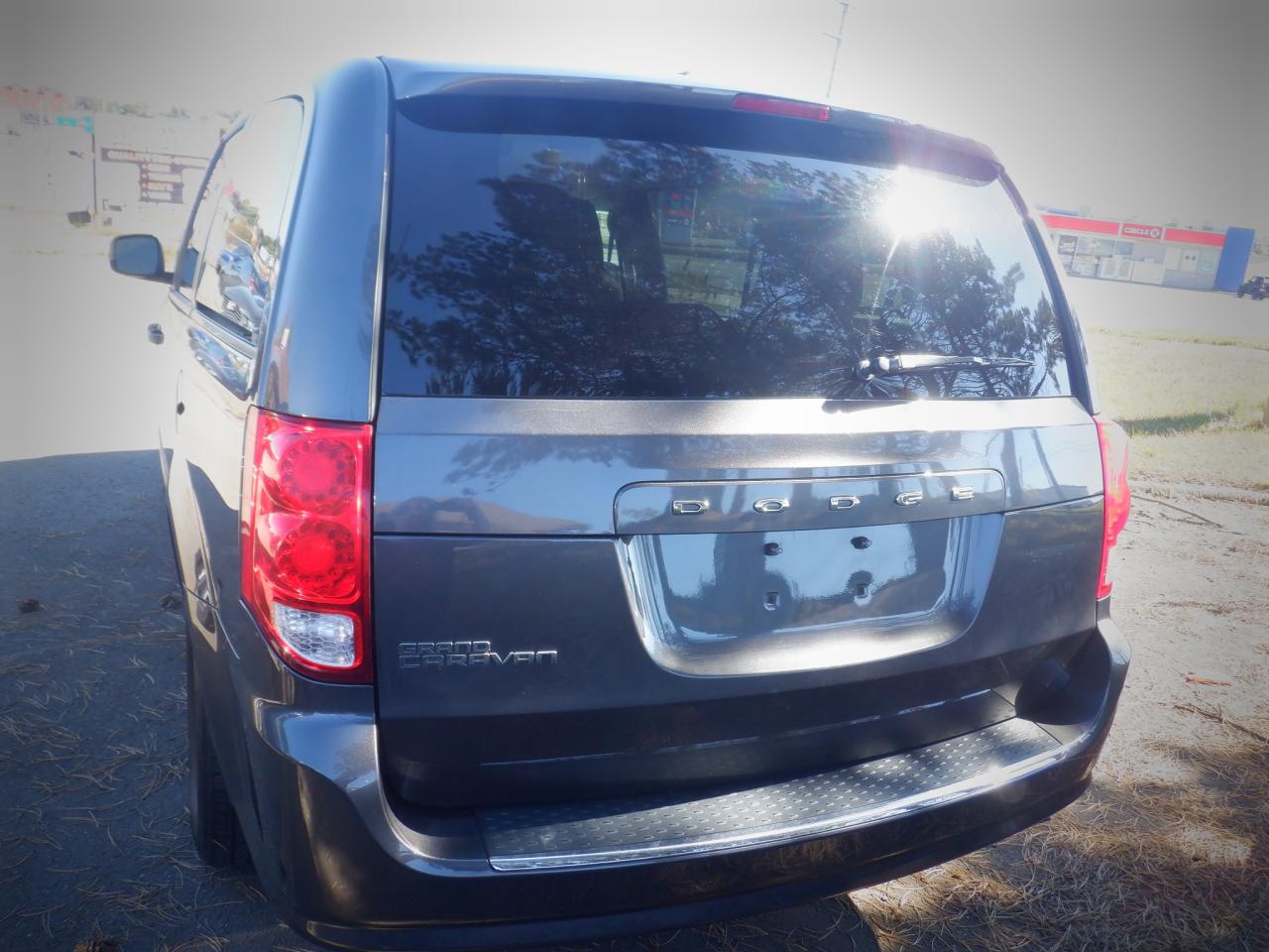 2017 Dodge Grand Caravan CANADA VALUE PACKAGE - Photo #9