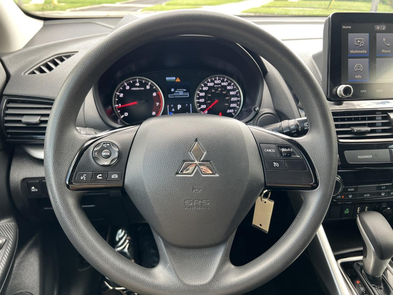 2022 Mitsubishi Eclipse Cross ES S-AWC Photo