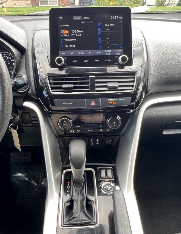 2022 Mitsubishi Eclipse Cross ES S-AWC Photo