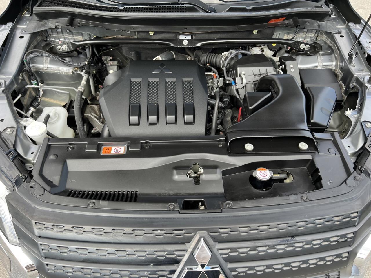2022 Mitsubishi Eclipse Cross ES S-AWC Photo