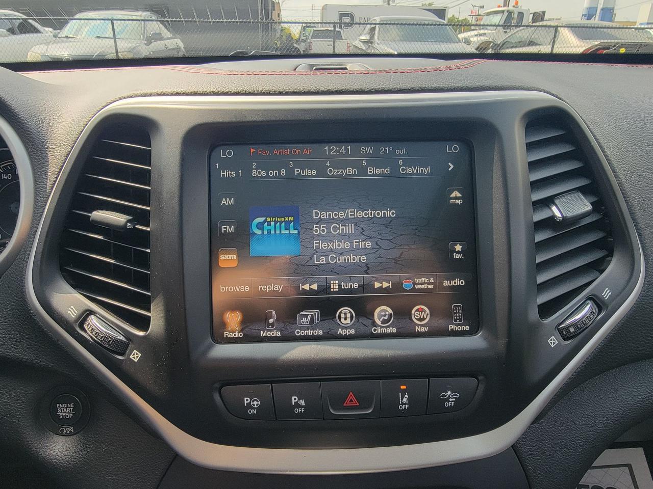 2018 Jeep Cherokee Trailhawk Leather Plus 4x4 - Photo #18