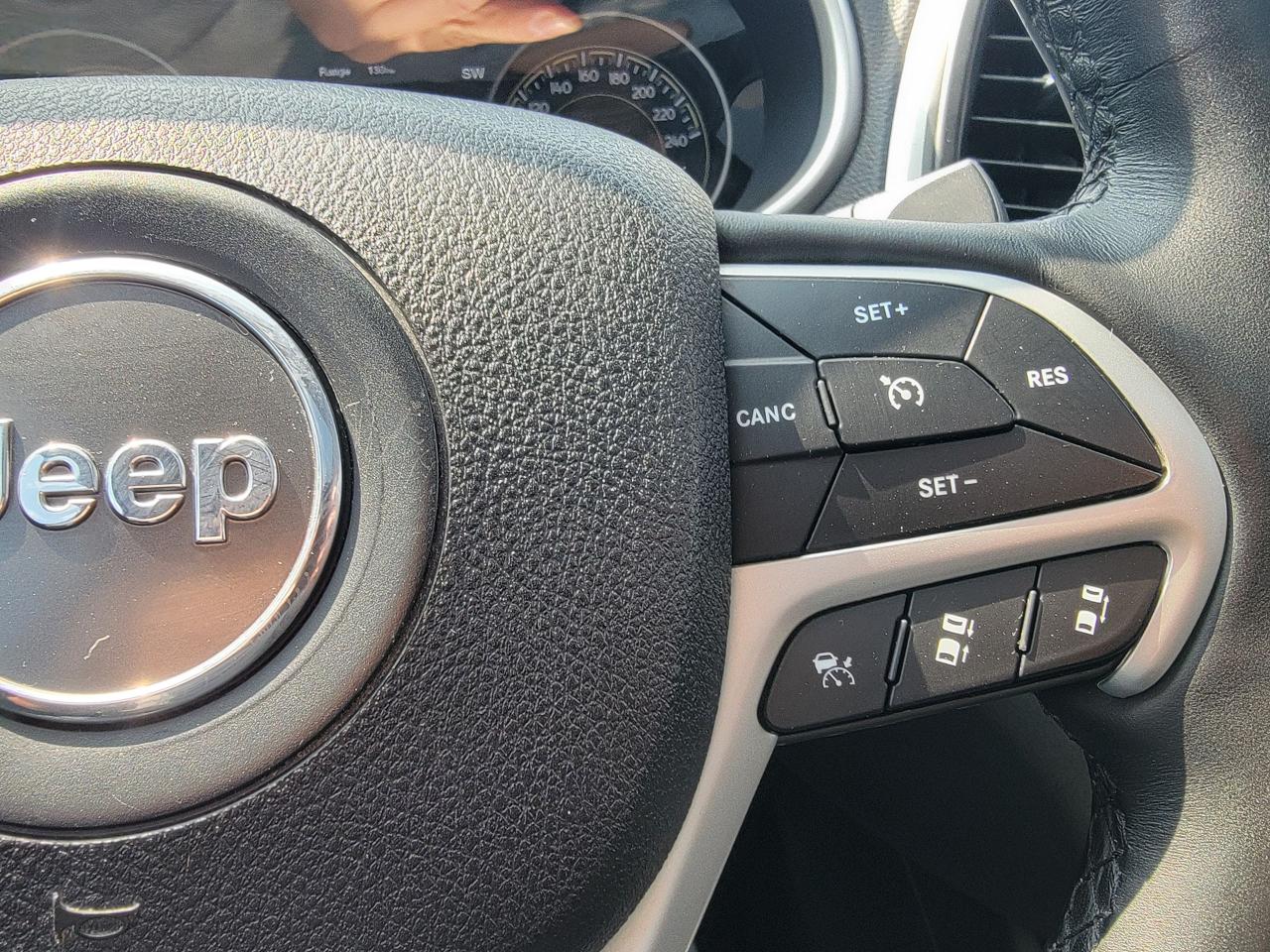 2018 Jeep Cherokee Trailhawk Leather Plus 4x4 - Photo #23