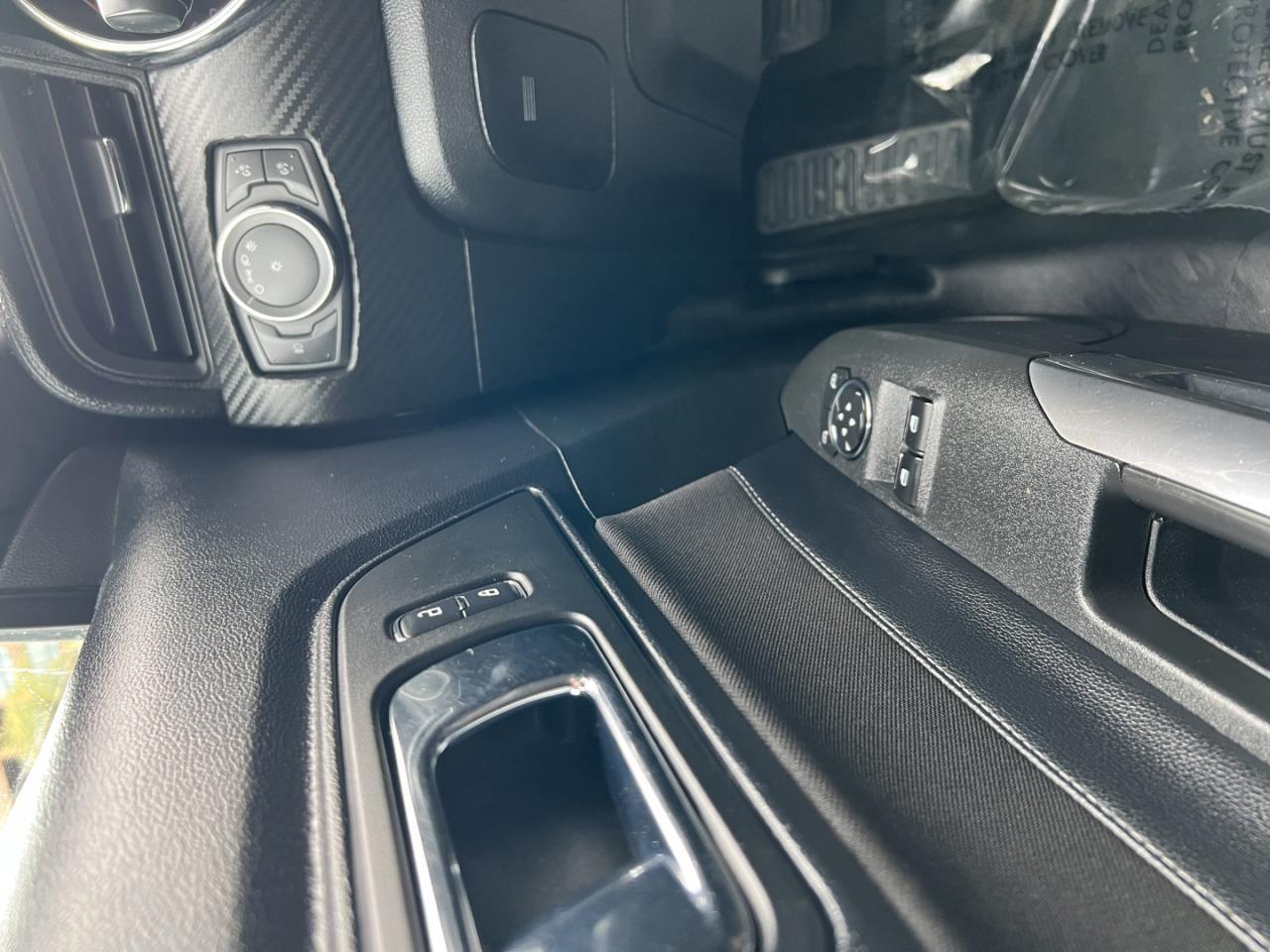 2016 Ford Mustang 2DR FASTBACK V6 Photo