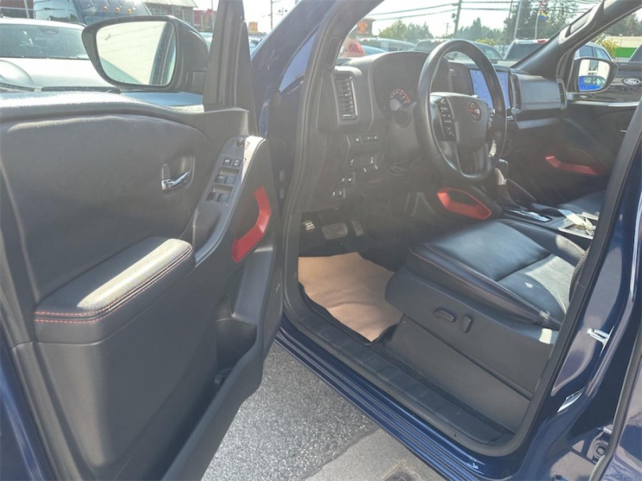 2023 Nissan Frontier Crew Cab PRO-4X  -  Navigation Photo5