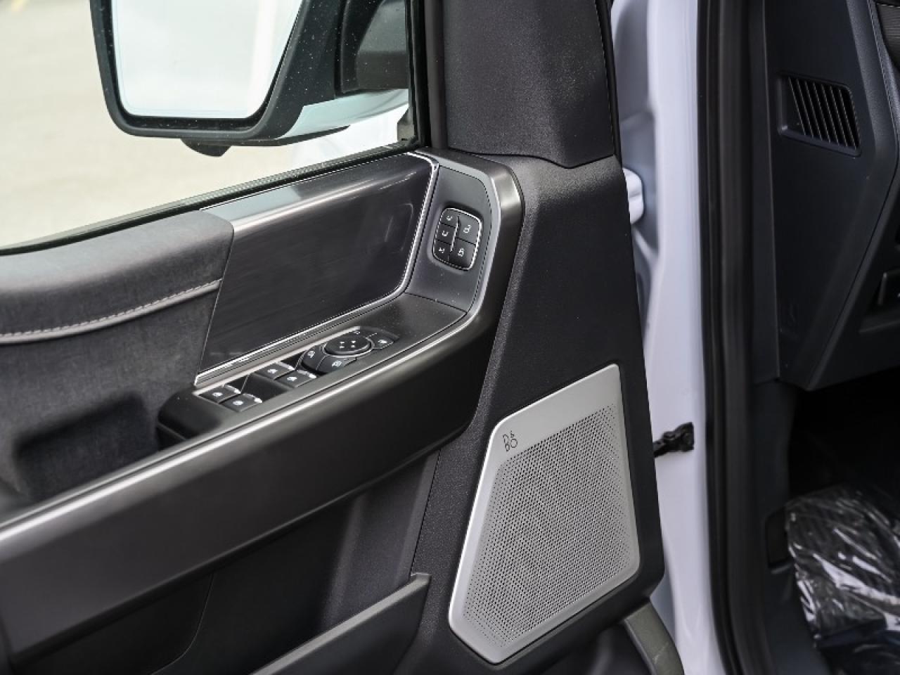 2025 Ford F-150 Lariat Photo