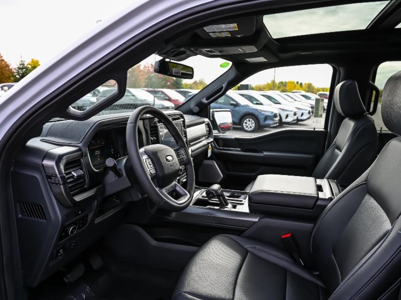 2025 Ford F-150 Lariat Photo