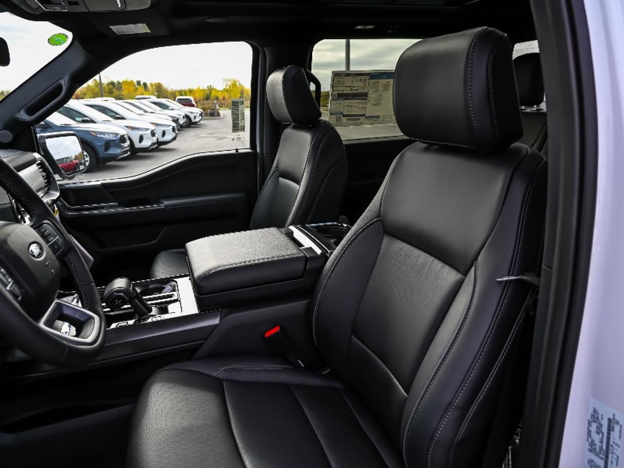 2025 Ford F-150 Lariat Photo