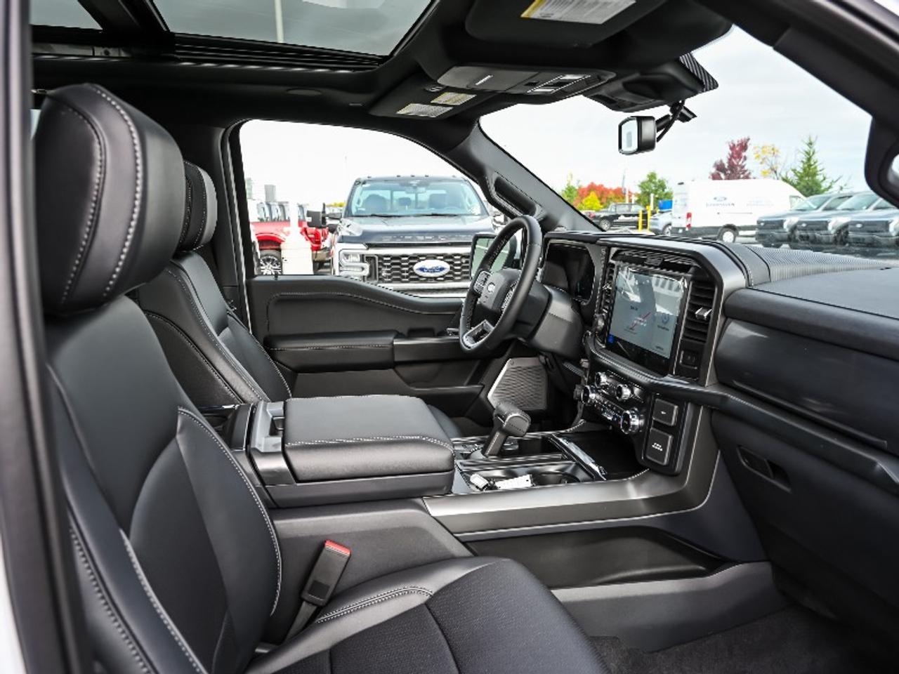 2025 Ford F-150 Lariat Photo