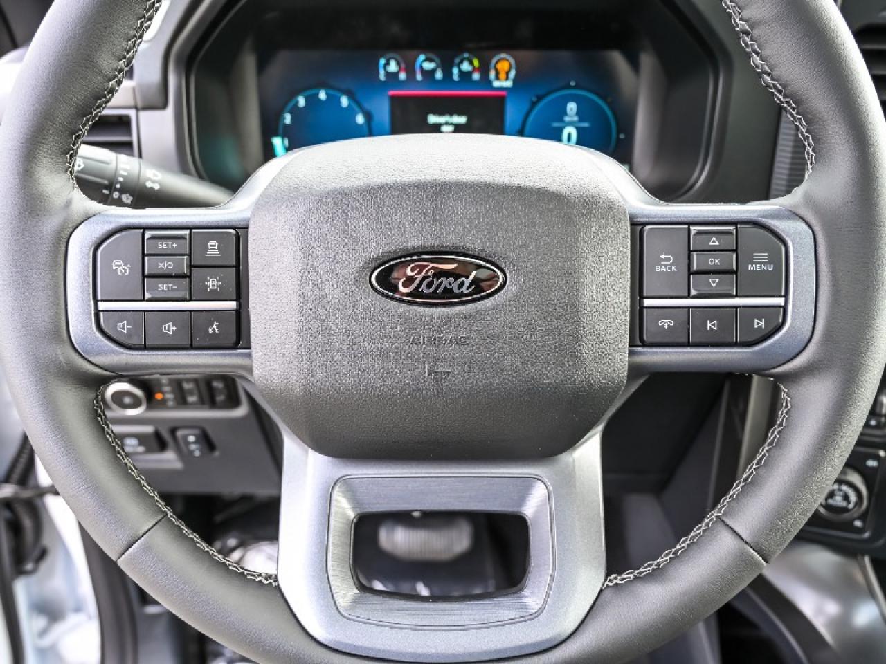 2025 Ford F-150 Lariat Photo