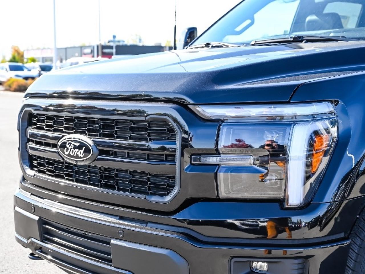 2025 Ford F-150 Lariat Photo