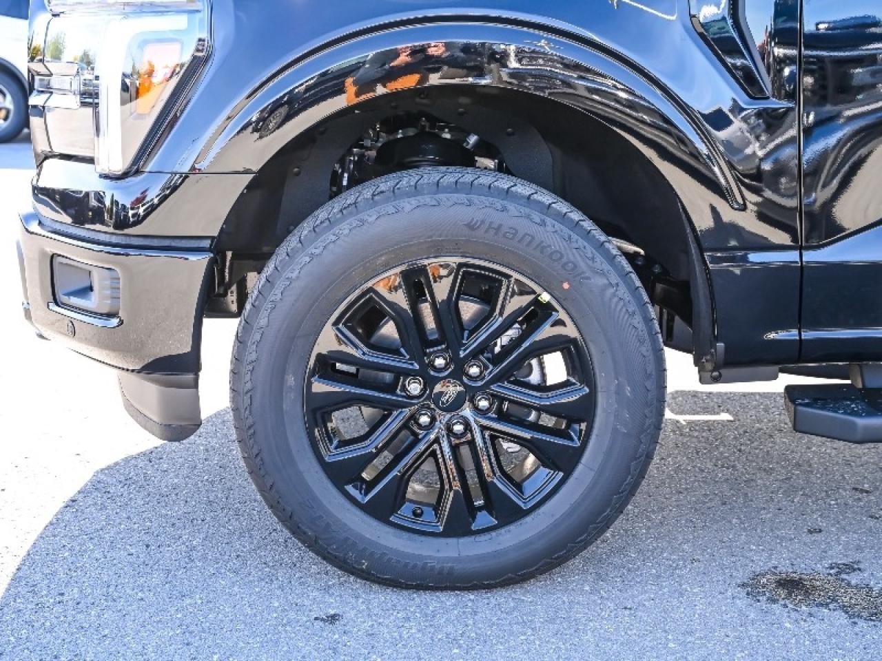 2025 Ford F-150 Lariat Photo