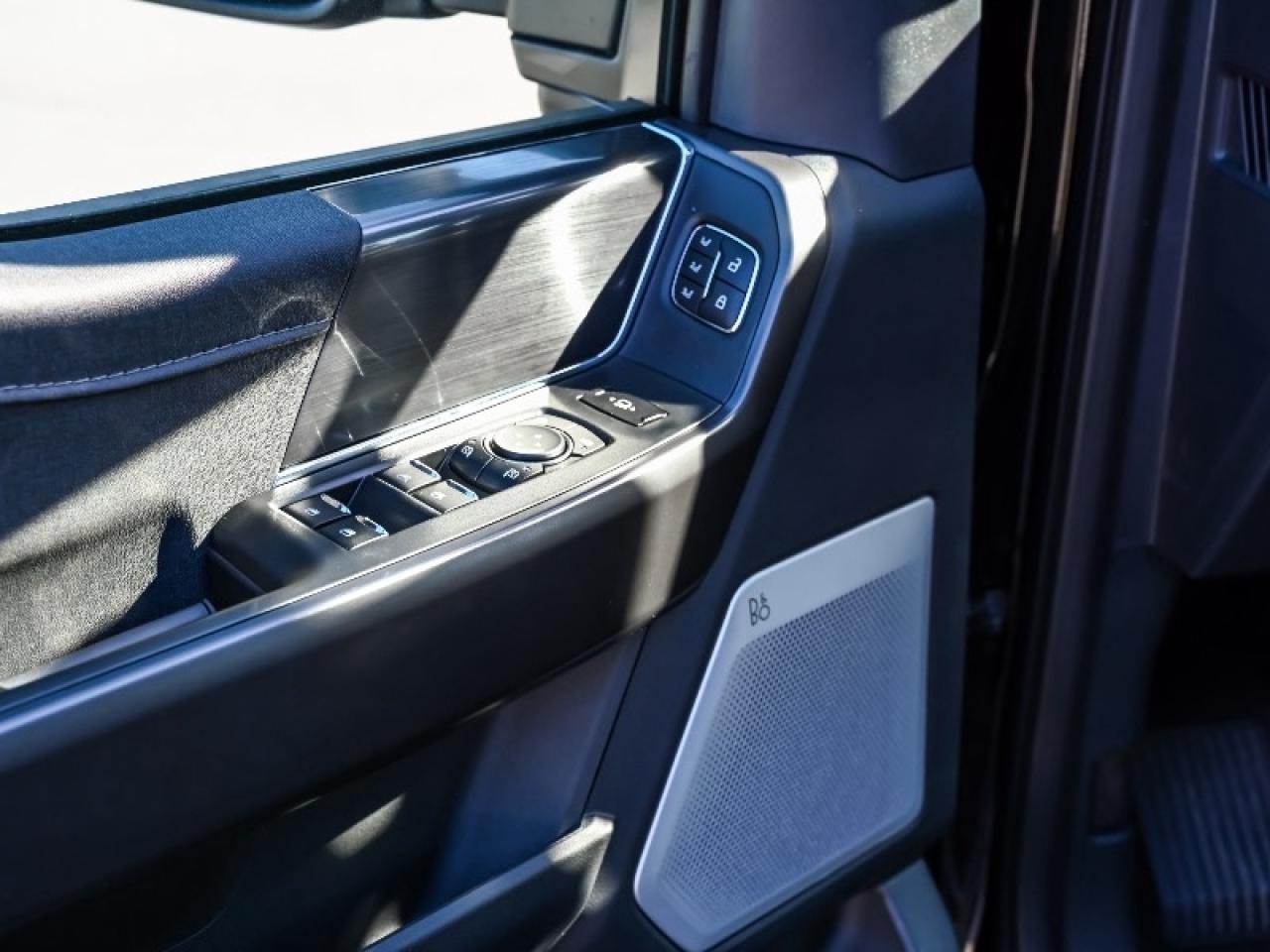 2025 Ford F-150 Lariat Photo